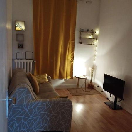 Ferienwohnung Parisian Vibes A Clichy Exterior foto