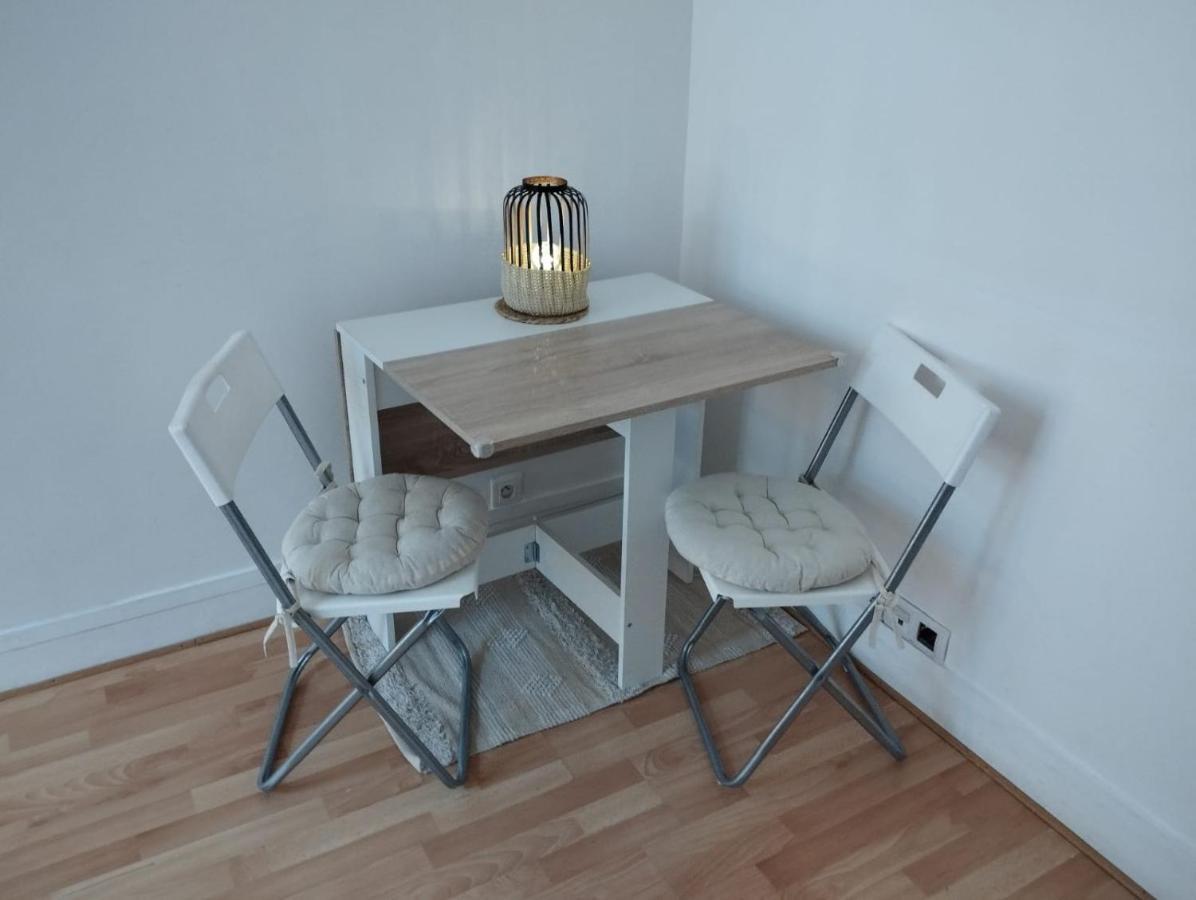Ferienwohnung Parisian Vibes A Clichy Exterior foto